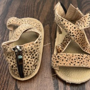 Toddler girl zip cheetah Sandles